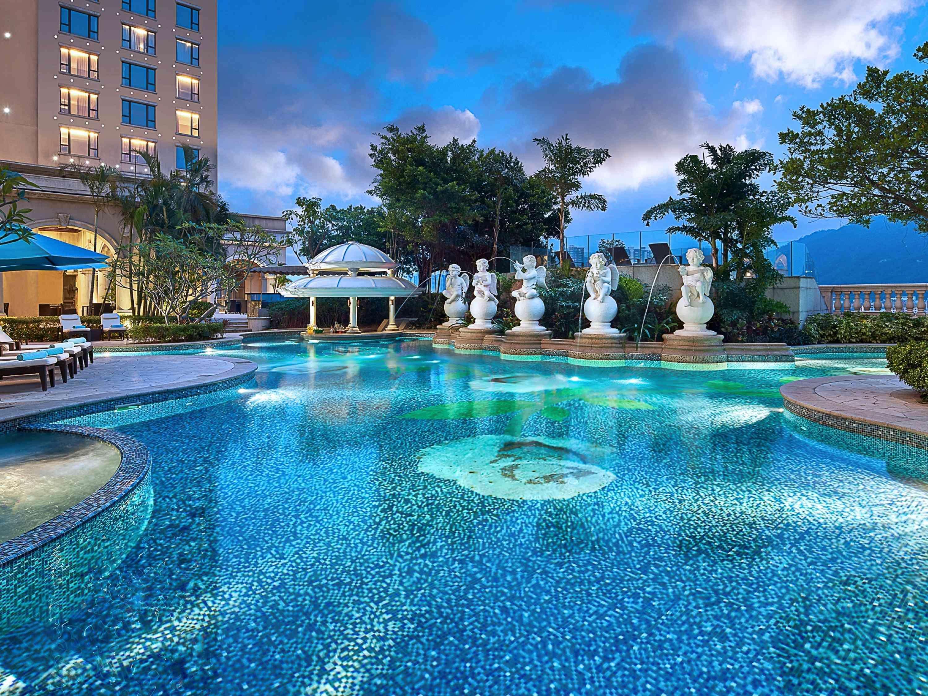 Sofitel Macau At Ponte 16 Hotel Exterior foto The pool at the hotel