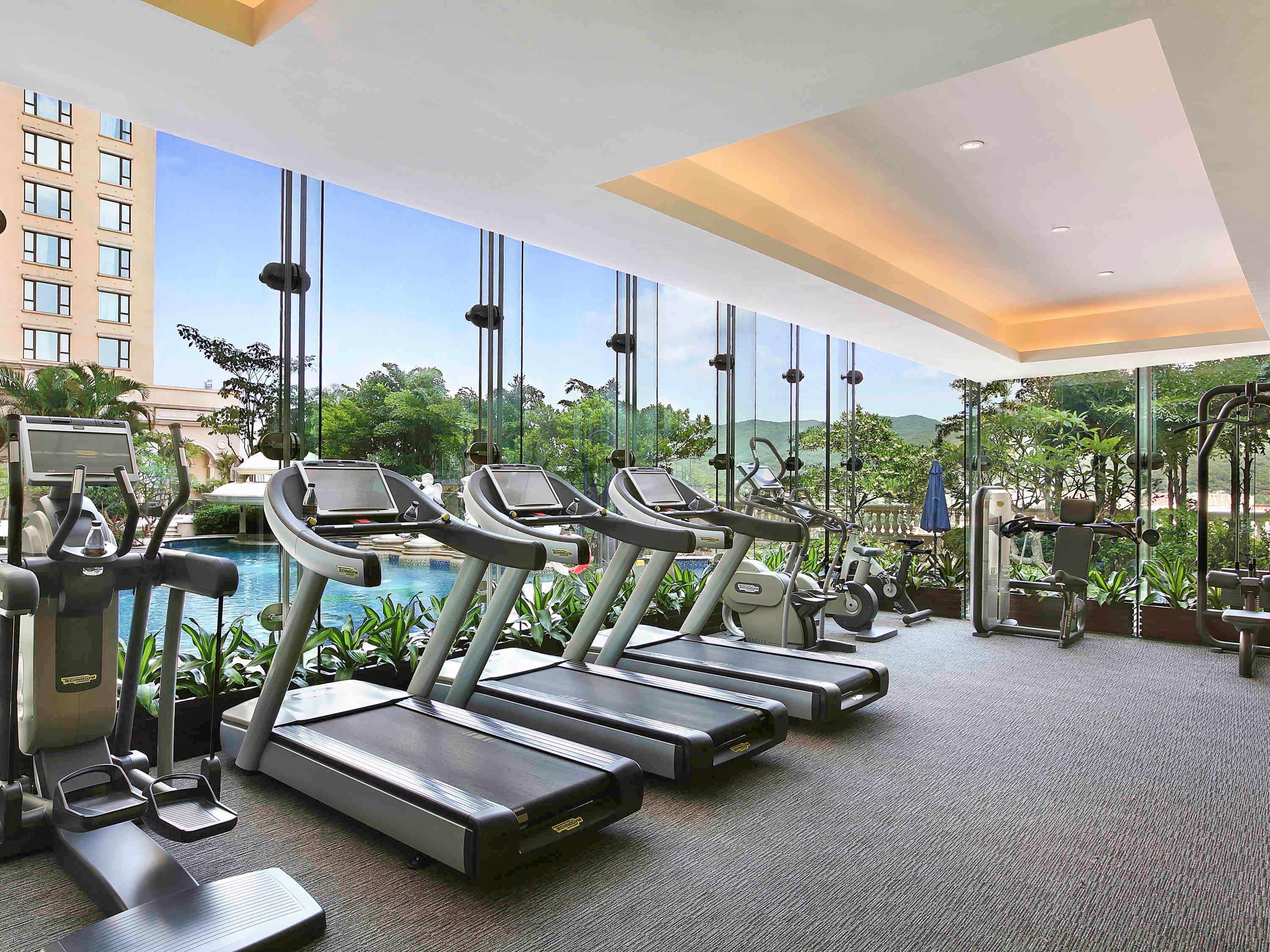 Sofitel Macau At Ponte 16 Hotel Exterior foto The gym at the hotel
