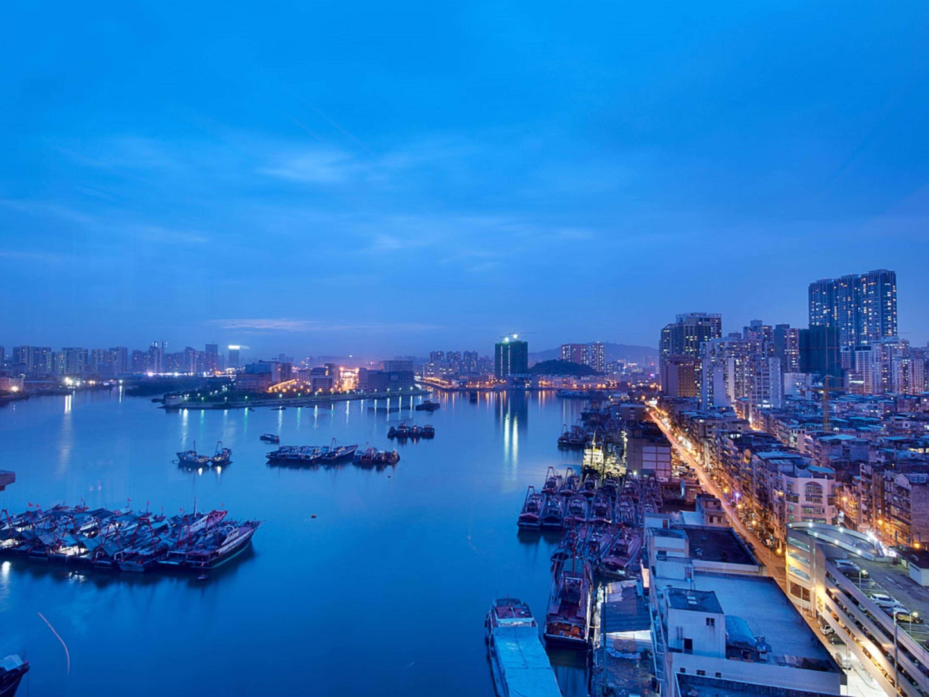 Sofitel Macau At Ponte 16 Hotel Exterior foto View of the river at night